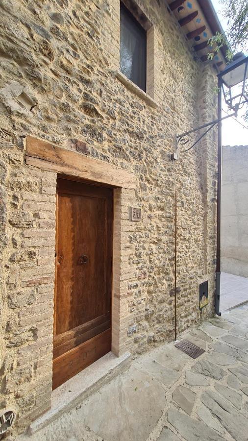 ホテル Luciae Domus Roccascalegna エクステリア 写真